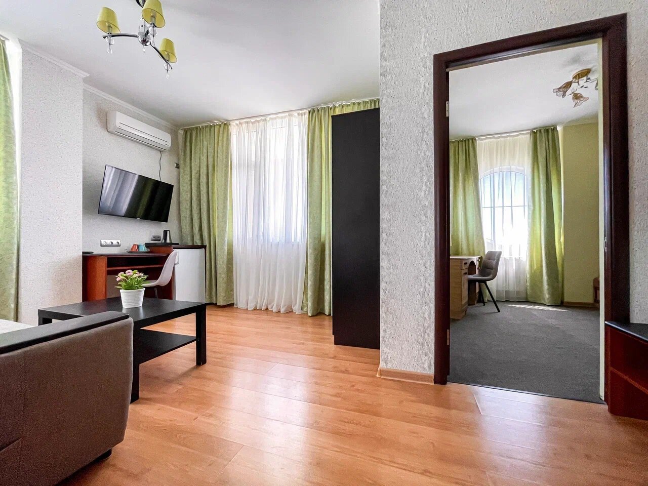 Гостиница Винговер Сукко-50