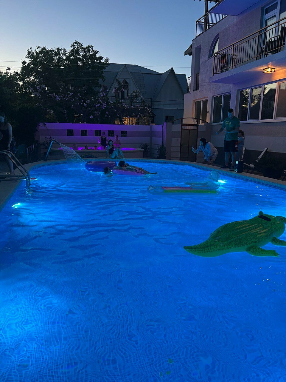 Гостиница Винговер Сукко-91