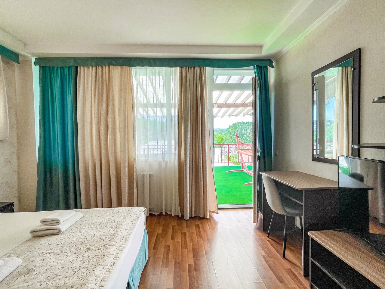 Гостиница Винговер Сукко