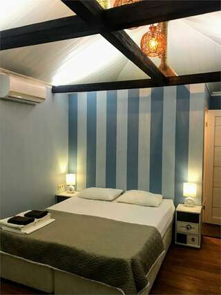 Гостиница Винговер Сукко Стандартный четырехместный номер-1