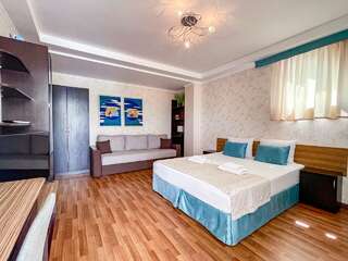 Гостиница Винговер Сукко Люкс с террасой-1