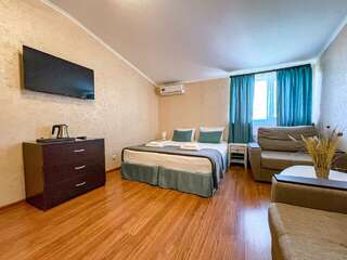 Гостиница Винговер Сукко Стандартный четырехместный номер-7