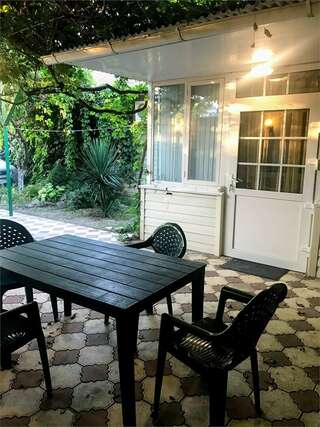 Гостиница Винговер Сукко Апартаменты с видом на сад-6