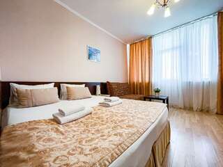 Гостиница Винговер Сукко Трехместный номер «Комфорт»-1