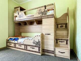 Гостиница Винговер Сукко Семейный номер с балконом-5