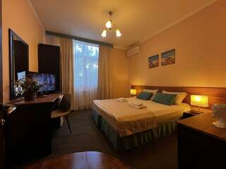 Гостиница Винговер Сукко Стандартный трехместный номер-3