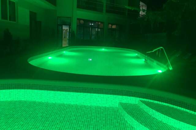 Гостиница Винговер Сукко-38